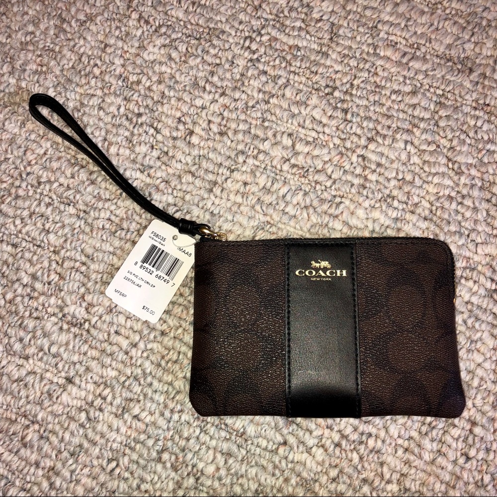 BRAND NEW WITH TAGS Coach Wristlet